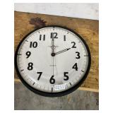 14ï¿½ battery clock