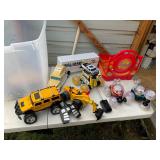 Tote, Walmart truck,Hummer, stunt cars, Beybladeï¿½s