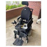 Quantum Q6 edge electric wheelchair