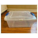 Sterilite 15 quart tote