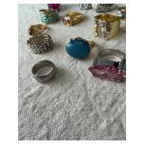 Lot 2 of assorted costume rings