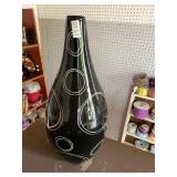 Black and white circle vase