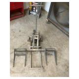 300 lb riding mower/ATV jack