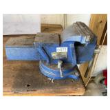 Central Forge 6 inch swivel vise