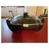 Electric skillet