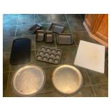 Pizza pan, muffin pan, baking pan, cutting board