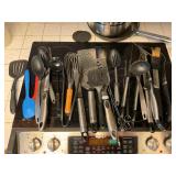 Lot kitchen utensil lot