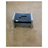 Folding stepstool