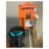 Razor, passive hearing protection