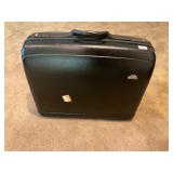 Samsonite, black hard suitcase