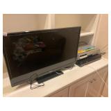 Sanyo 32 inch DVD player, vcr - all