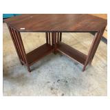 Wooden corner shelf/table