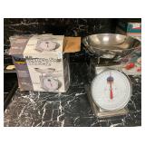44 Lb Stainless Dial Scale