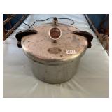 Presto No 7 pressure cooker
