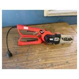 Black & Decker alligator saw