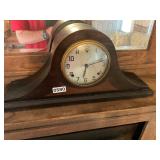Gilbert Mantle clock made in the USA no key