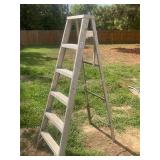 5 foot aluminum ladder