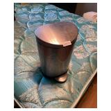 Step trashcan