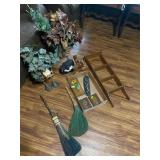 Leafy, wooden, animal decor ï¿½
