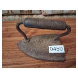 Antique sad iron - light visible 6