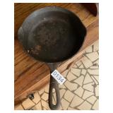 8 inch iron skillet