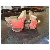 Vise -  3 1/2 ï¿½