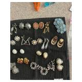 Nice lot of clip earrings