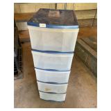 Plastic storage container