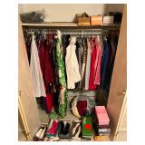 Womenï¿½s clothes, shoes ï¿½ full closet