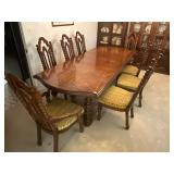 Mid Century table, 2 leaves 8 chairs