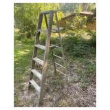 6 ft Aluminum ladder