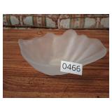Vintage frosted class clam shell dish