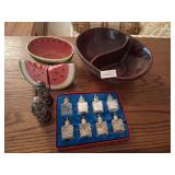 crystal, stoneware, ceramic table deco