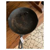 10 inch cast iron skillet with heat ring