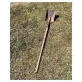 Square shovel working tool
