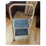 Tricam 2 step stool
