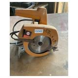 Black and Decker circular saw