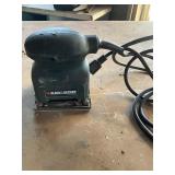 Black & Decker palm sander