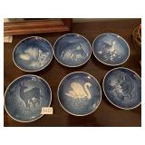 Small vintage blue and white plates that all