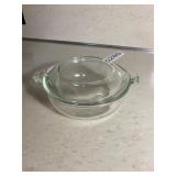 20oz clear round Pyrex dish with lid