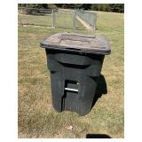Toter rolling trashcan