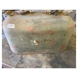 5 gallon metal boat gas can