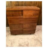 Nice wooden chest drawers