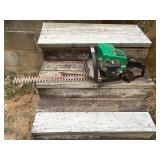 Weed Eater 22ï¿½ gas hedge trimmer