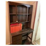 2 piece wooden desk