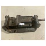 Wilton flat vise