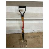 True temper 4 tine pitchfork