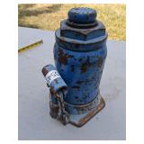 Hydraulic bottle jack