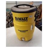 dewalt water container