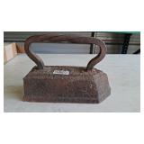 Cast Iorn sad iron